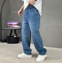 Dżinsy o prostych nogawkach