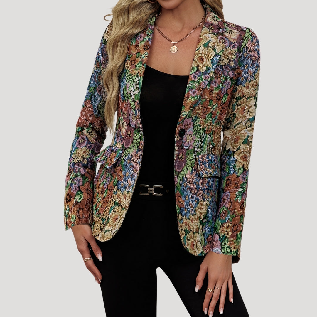 Damska marynarka w kwiaty – styl vintage