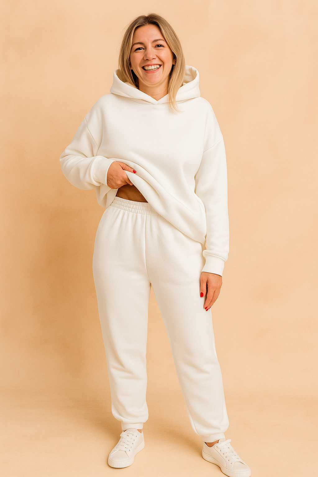 Dres damski dwuczęściowy z kapturem - bluza oversize i spodnie