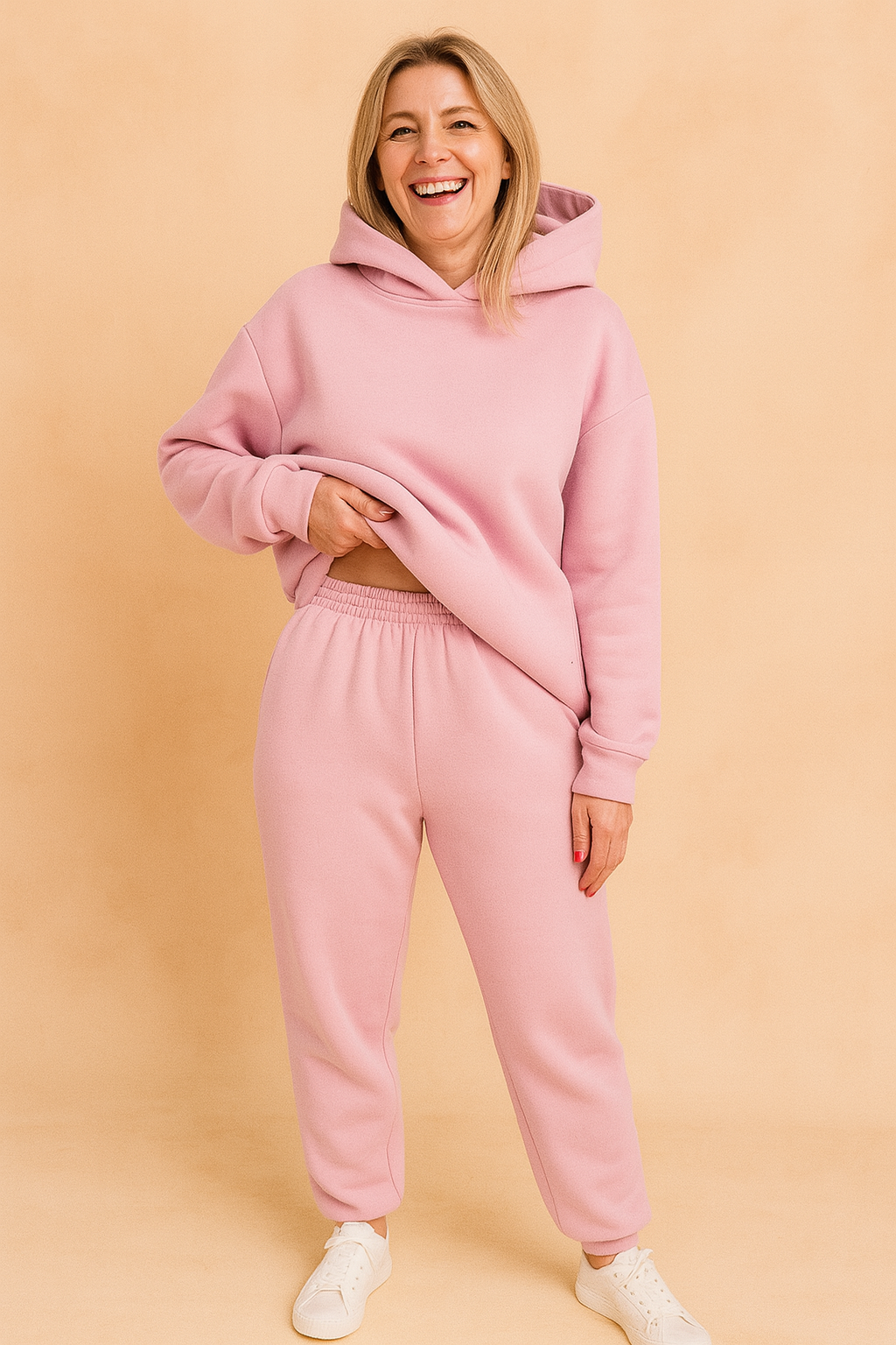 Dres damski dwuczęściowy z kapturem - bluza oversize i spodnie